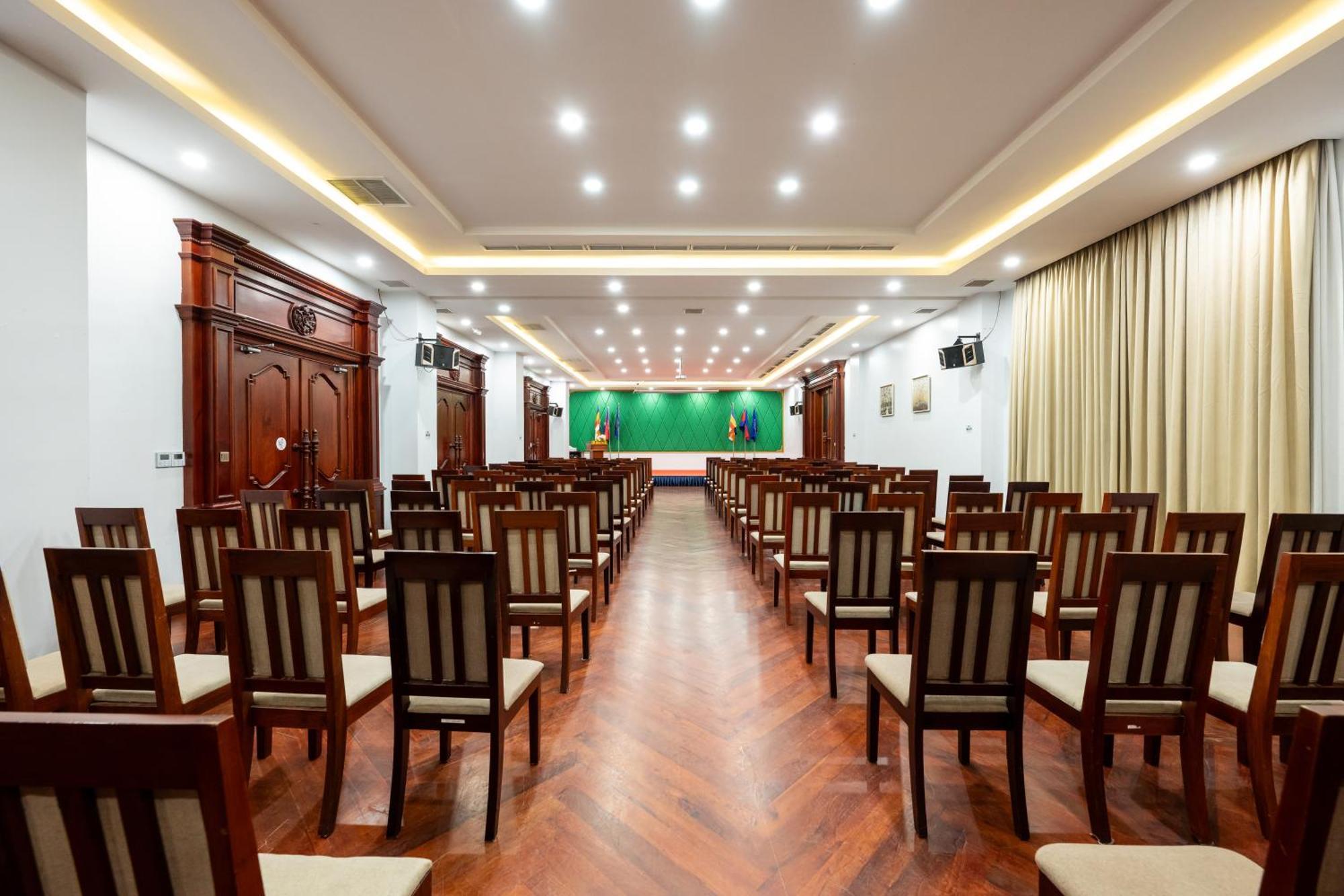 קמפונג צ'אם Lbn Asian Hotel מראה חיצוני תמונה