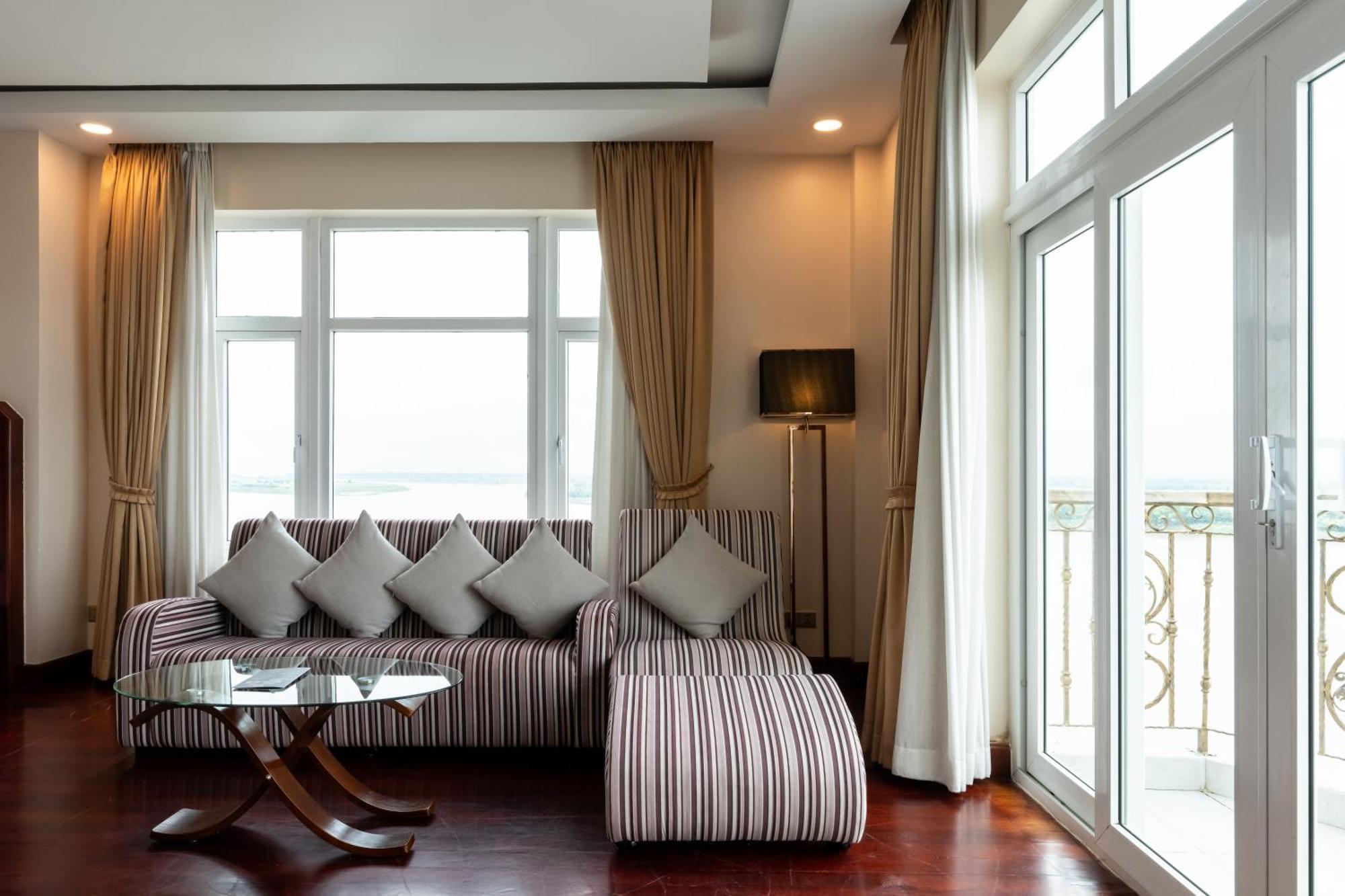 קמפונג צ'אם Lbn Asian Hotel מראה חיצוני תמונה