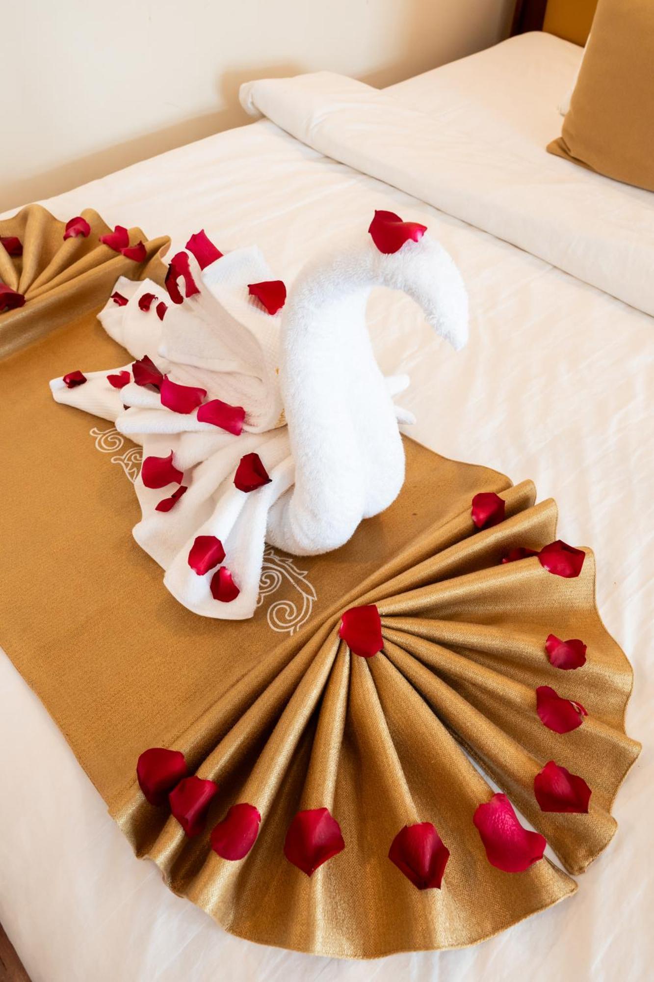 קמפונג צ'אם Lbn Asian Hotel מראה חיצוני תמונה