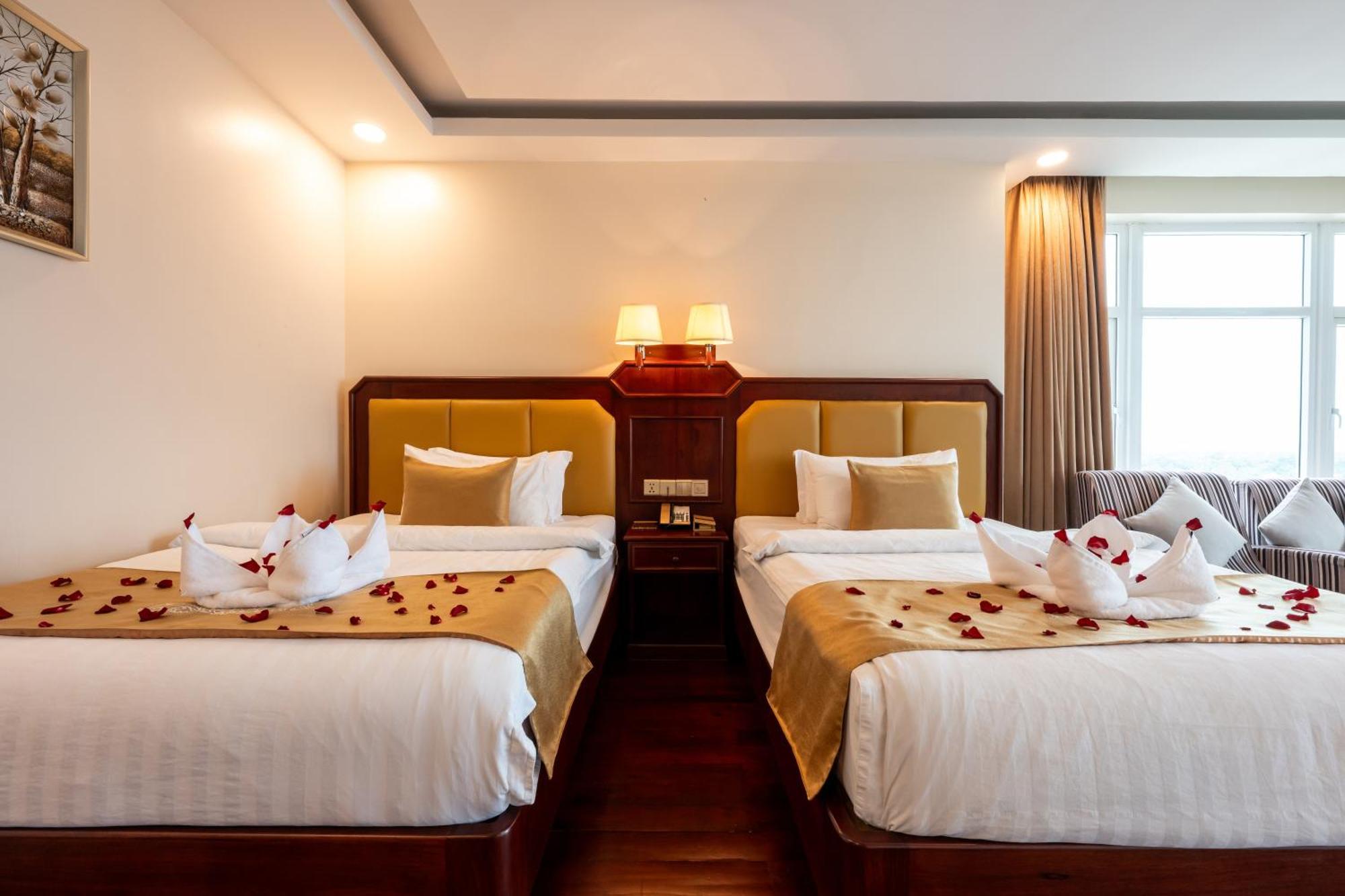 קמפונג צ'אם Lbn Asian Hotel מראה חיצוני תמונה