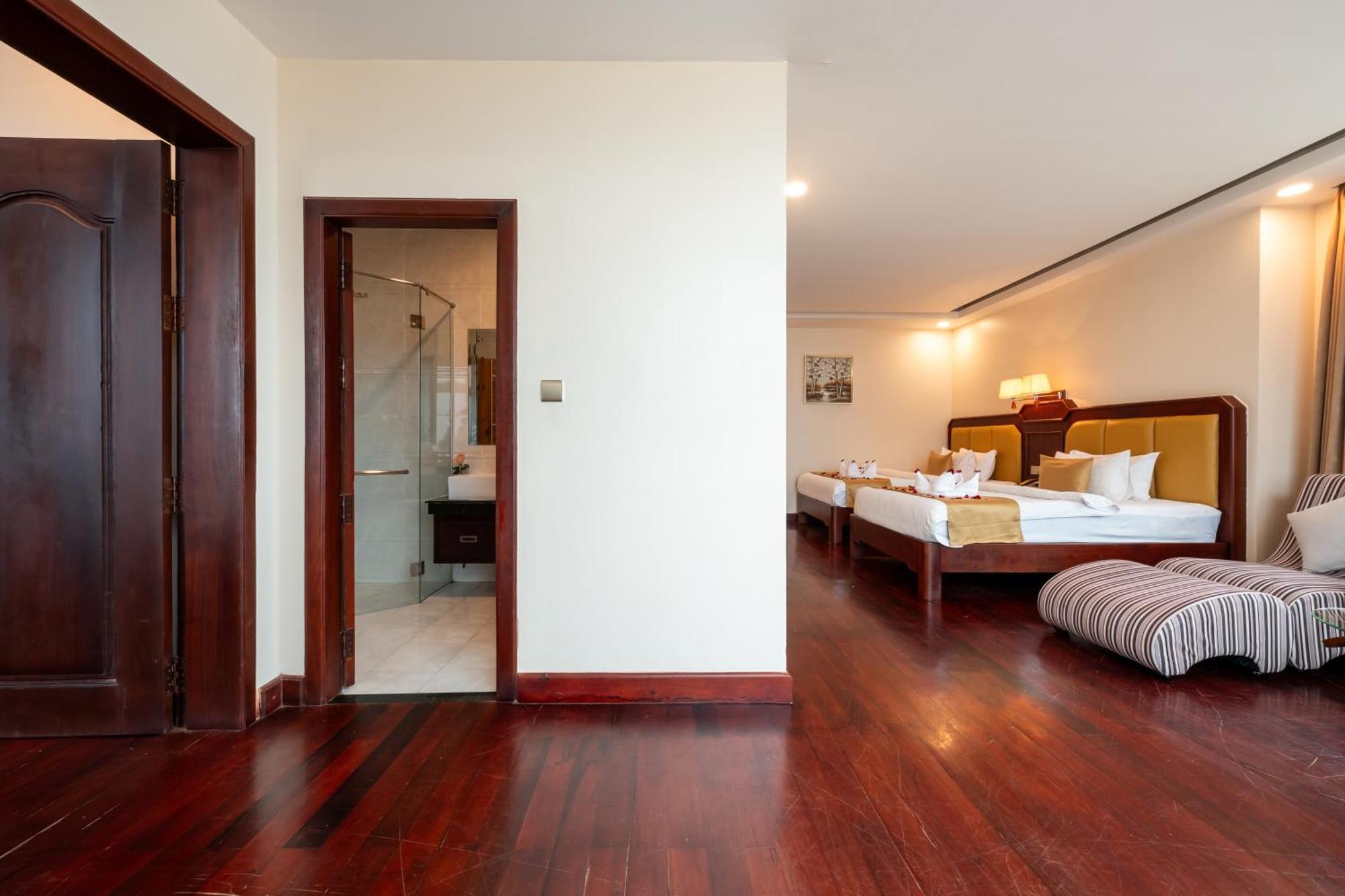 קמפונג צ'אם Lbn Asian Hotel מראה חיצוני תמונה