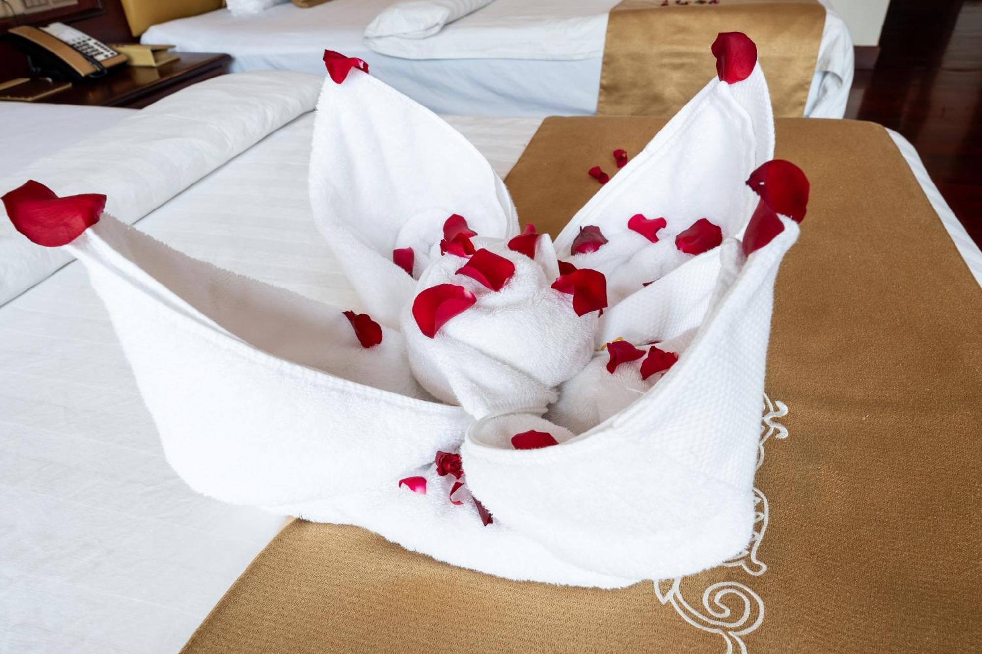 קמפונג צ'אם Lbn Asian Hotel מראה חיצוני תמונה